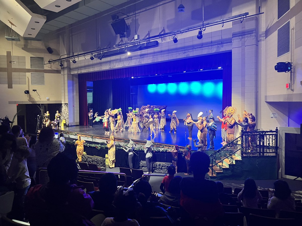 MaggieLedrick's tweet photo. Phenomenal job to @nwhsdrama on Lion King Jr! Special shout out to the four @nwhs_sga officers in the cast: Hannah N, Mihir C, Neema C, and Mayrin H. They do it all!! https://t.co/2LhlaAIKAC