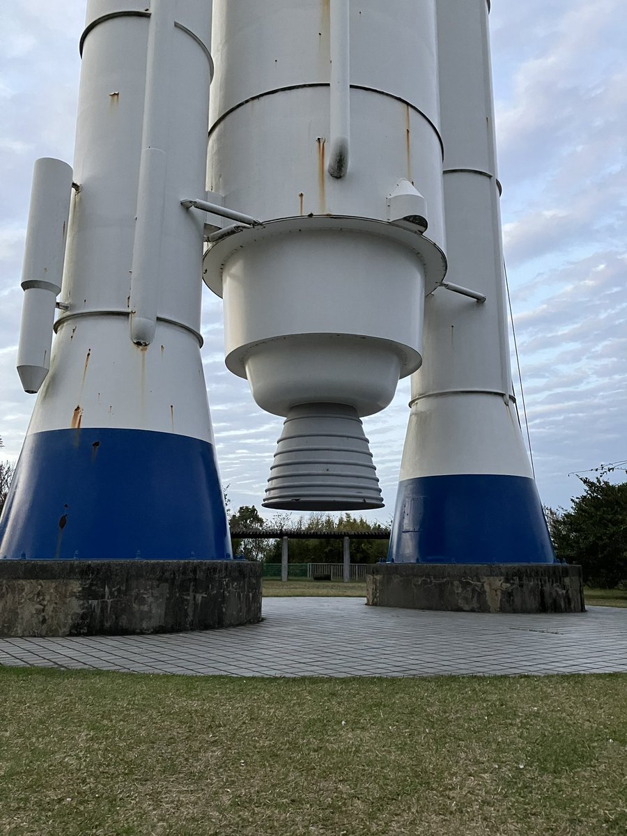 ingressTreasure's tweet photo. 【鹿児島県お宝情報】

「錦江湾公園のH-IIロケット」
https://t.co/273lrvaiWH

写真の位置に３個配置されました。

※発見された方はこの記事に【返信】をお願いします。 https://t.co/4ezYbsxJdh