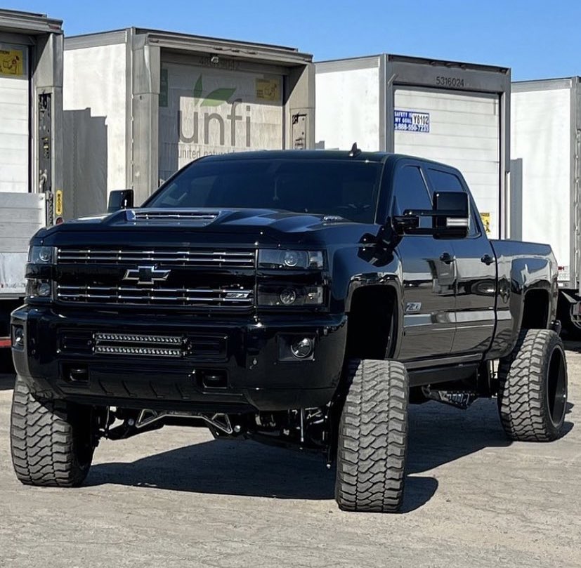 _LiftedTrucks_'s tweet photo. #Chevy https://t.co/Ufac4qgO5v