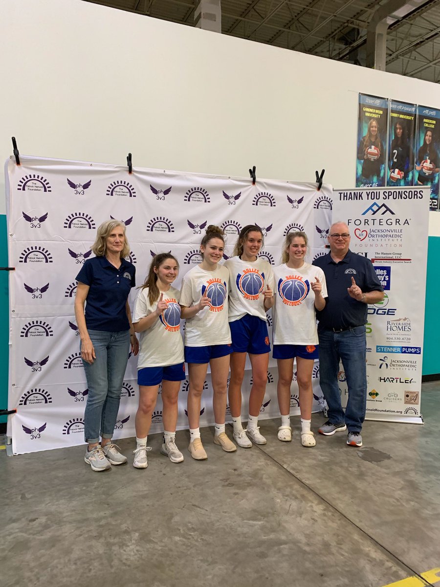 BollesHoops's tweet photo. 5th Annual Patrick Heinold 3v3 Basketball Champions in the girls division.🧡🏀💙 https://t.co/q8l00qIbID