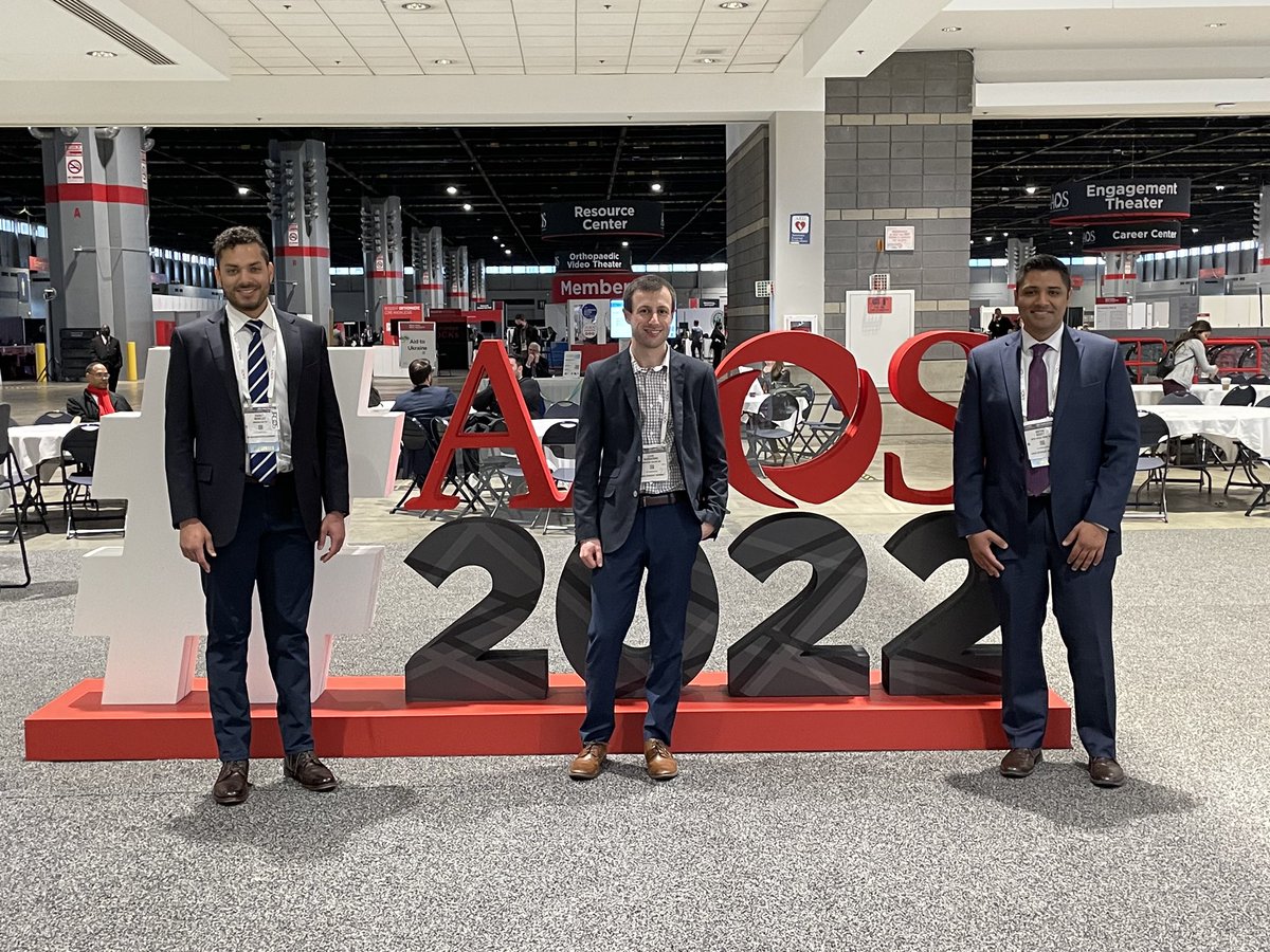 DanielBowlesMD's tweet photo. Grateful to connect with mentors and talented colleagues at #AAOS2022 this past week!

Inspirational work happening out there. https://t.co/JbNALSVCyf