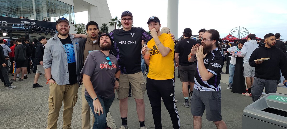 ZeroGambitHQ's tweet photo. All the love in the world to these lads ❤️ From Slim to everyone, it’s been an insane weekend, wishing everyone safe travels back home. https://t.co/g9Wdk1Wn52