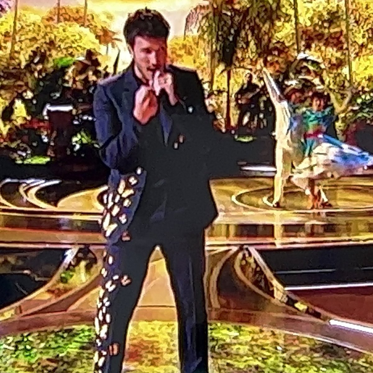 The Dos Oruguitas performance made me want to see a live-action Encanto. Sebastián Yatra is 🔥 #Oscars