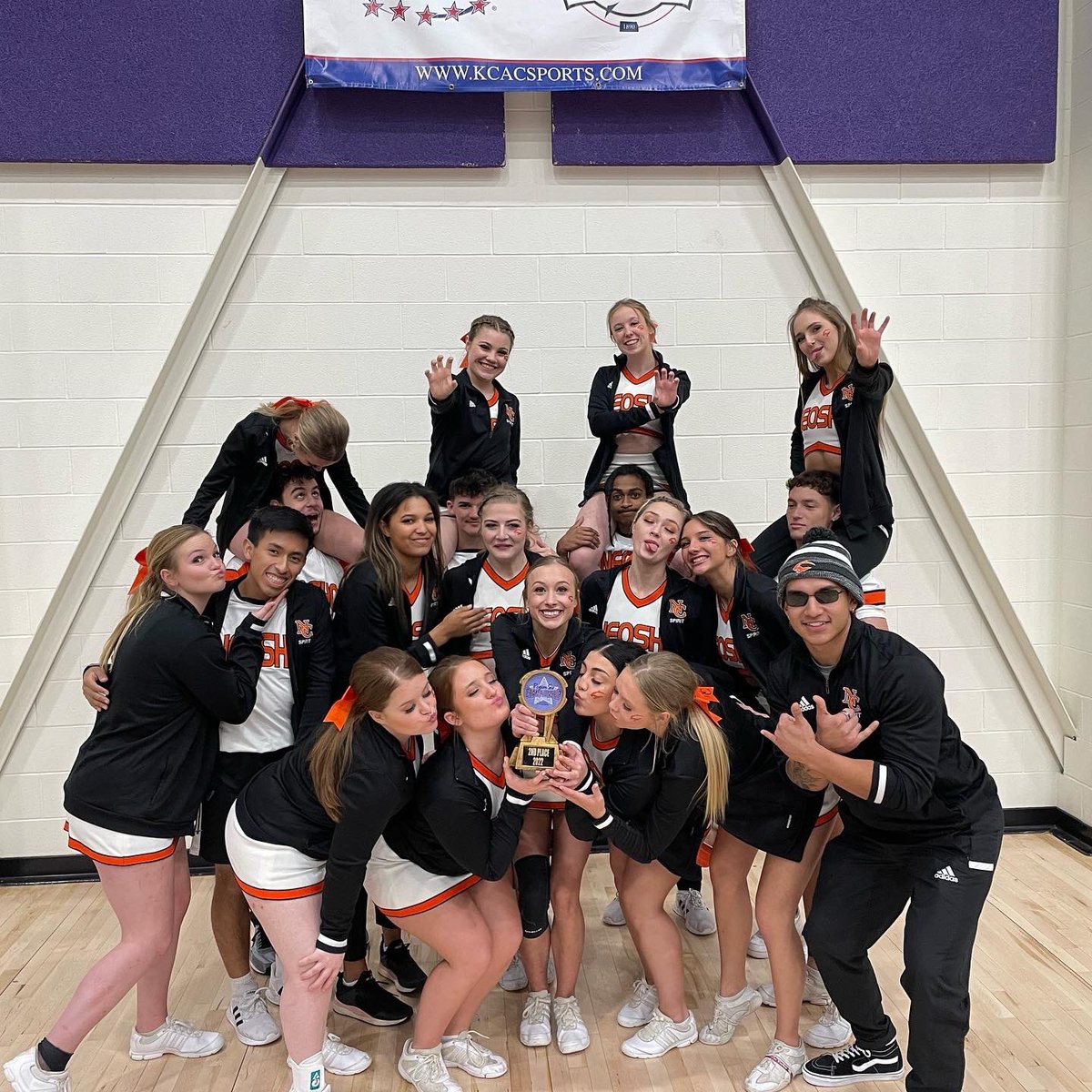 nccc_spirit's tweet photo. 🧡🧡CONGRATULATIONS TO YOUR REGION VI INTERMEDIATE SMALL CO-ED RUNNER UP!!🧡🧡
Thank you all SO much for coming out and supporting your favorite panthers! 🐾
•
•
•
#regionVI #neoshocheer #ncccspiritprogram #collegiatecheer #runnerup #secondplace #pantherpride #NCCC #GoSHO https://t.co/1dvLxCFkqL