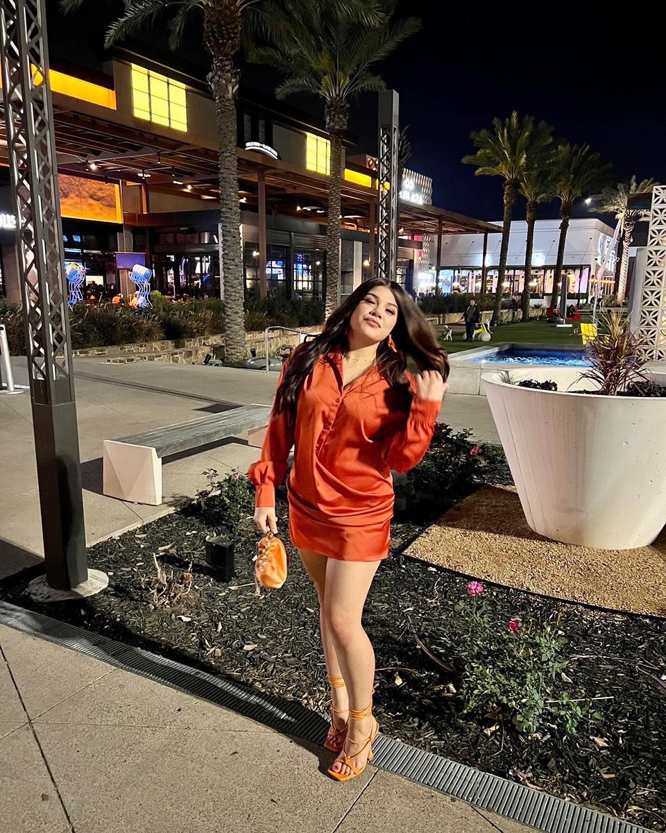 Picasso_jo's tweet photo. Orange you glad we came? https://t.co/ip4080A0ih