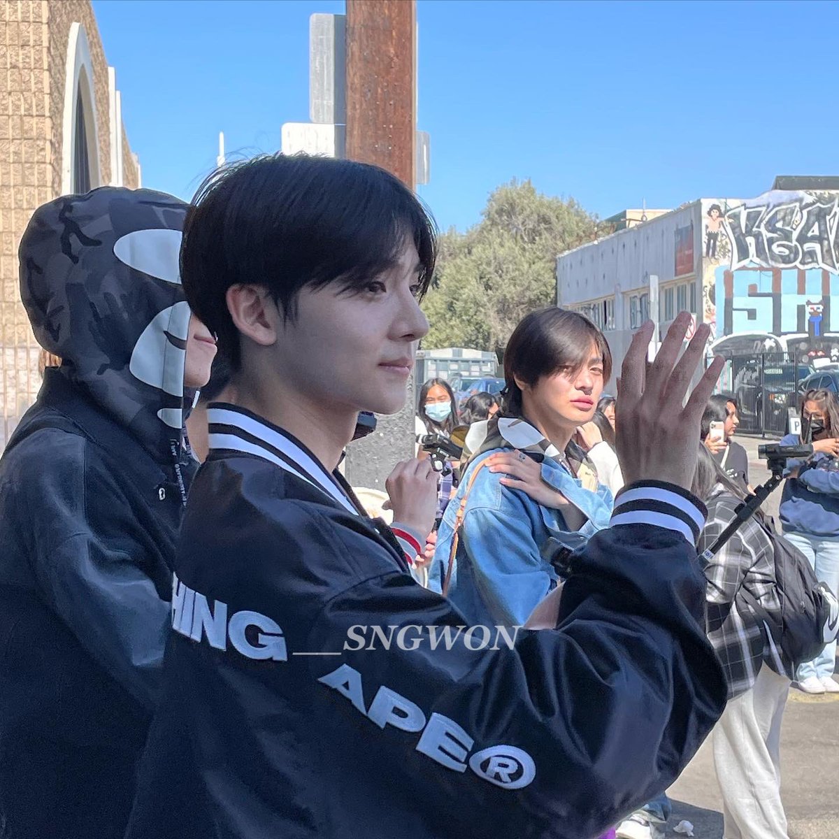 __sngwon's tweet photo. 220327 - VENICE BEACH 
#TraineeA_in_LA #Trainee_A #Aeons_In_LA https://t.co/5R1B2EdYrb