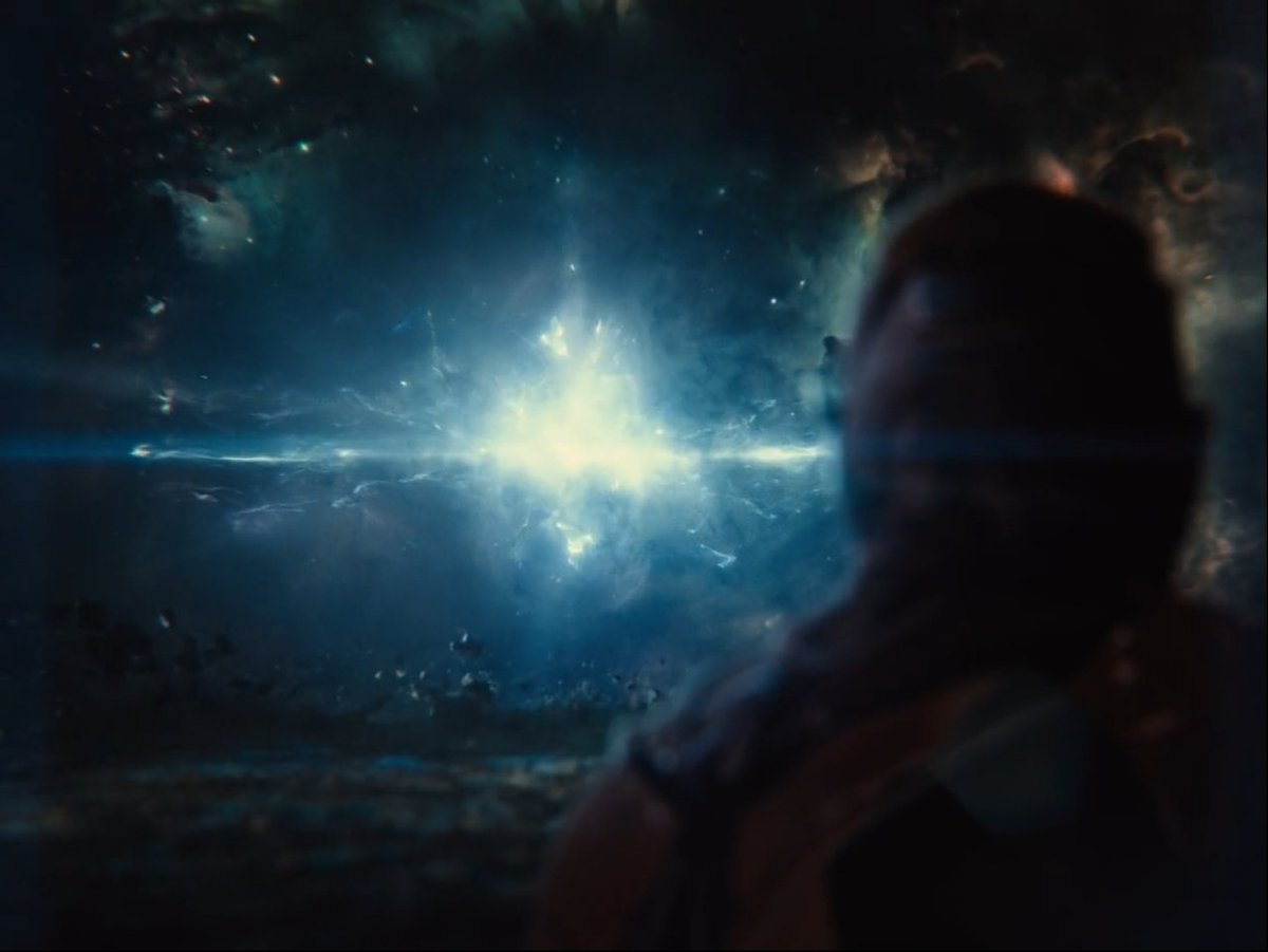 KnightFleck's tweet photo. The first scene WB cut from the theatrical cut of Justice League was most voted for cheer moment at the #Oscars love to see it https://t.co/eVEeJuh63W