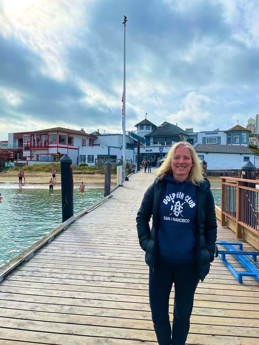 cathmckenna's tweet photo. Got my swim on today in San Francisco Bay. Gorgeous morning for a swim. Extra special now that I'm a @DolphinClubSF member. ππΌββοΈπ https://t.co/ostypyVF3H