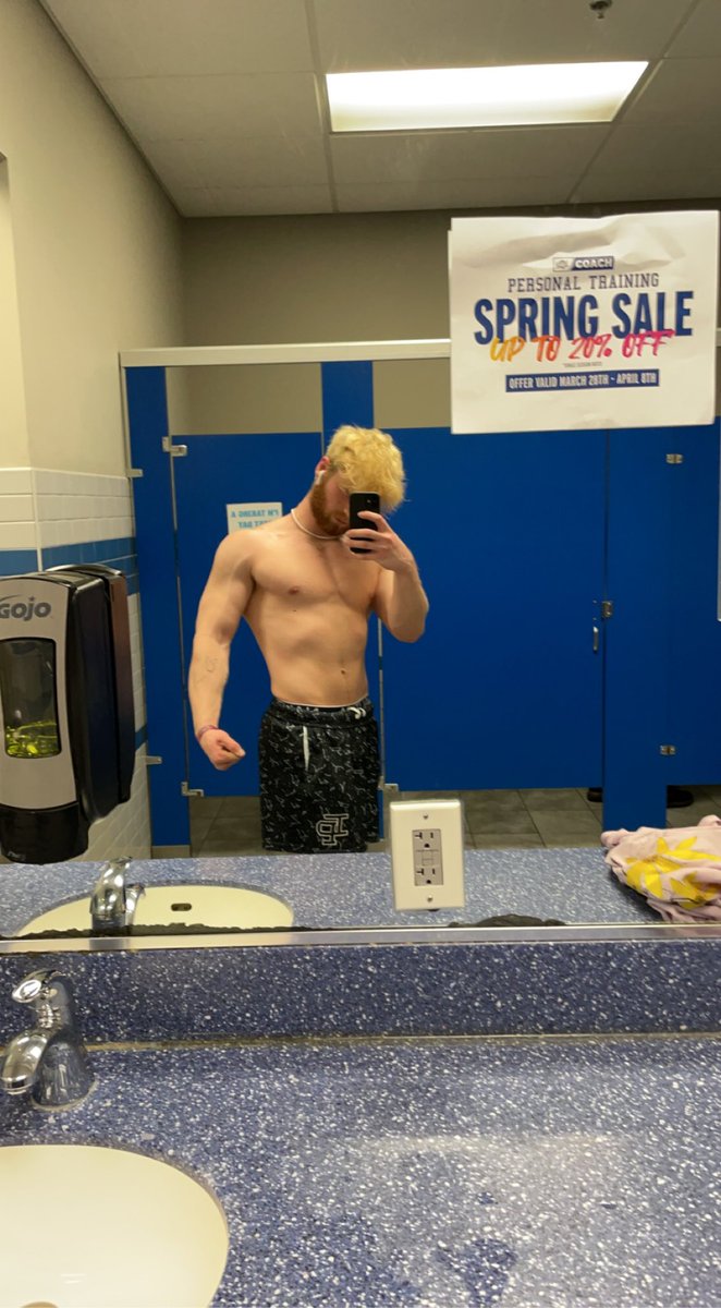 cashmasterT's tweet photo. Hey #findom #alpha #master #alphamaster #findommaster #cashmaster #HumanATM #paypig #cashslave #alphamuscles https://t.co/SovUTpvWKs