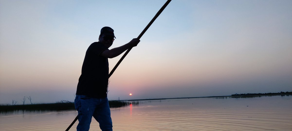 DevprakasMeena's tweet photo. “Two things define you: 1. Your patience when you have nothing. 2. Your attitude when you have everything.”
#GoodMorningTwitterWorld #MondayMotivation #MondayMorning #mondaythoughts #devprakashirs https://t.co/zqfUCblwcV