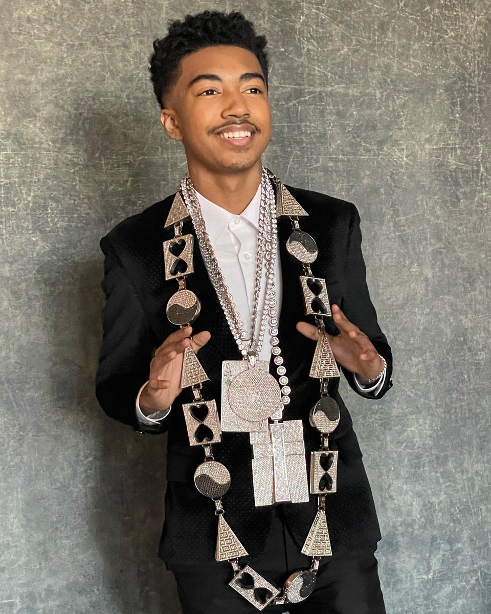 Miles Brown tweet media