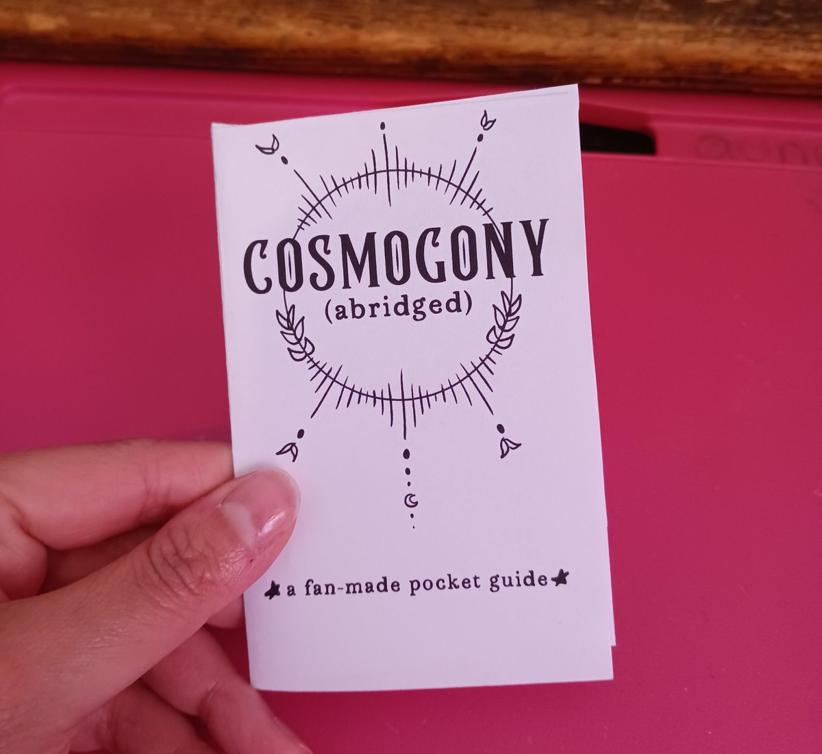 viiixel's tweet photo. I am excited to say I made a mini abridged #FFXV Cosmogony guide book for this event! It's full of easy descriptions, book locations, and all the fun lore discrepancies (plus my doodles!) L/ i/nk to my zine will be below! 🌟🌙 https://t.co/2qDSLviVm2