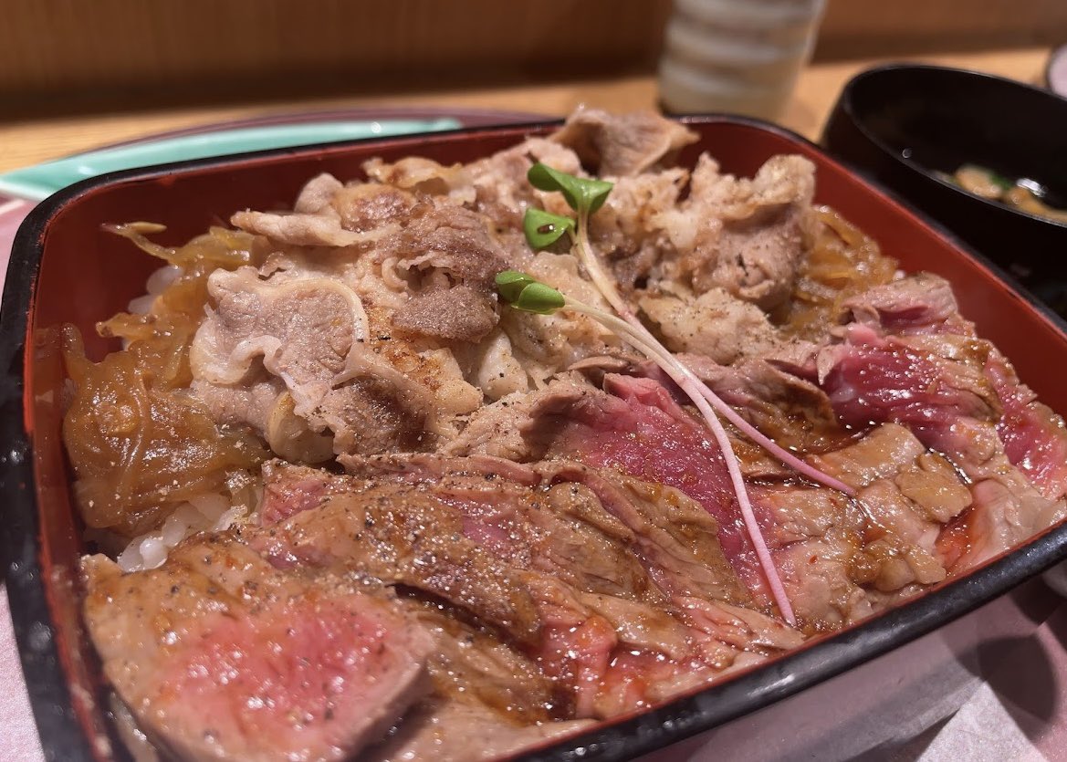 lrVB5RBVOUJBwWh's tweet photo. ビフテキ重・肉飯ロマン亭 ルクア大阪店
美味しいお肉が頂ける『ロマン亭』さん✨

🧸グルメ↓Instagram↓
お店の感想やほか写真をInstagramで投稿しています💗
フォロー大歓迎‼️フォロバいきます🏃💨
https://t.co/aqK6BF8uRV
#フォロー #フォロバ #RT https://t.co/RwnGaSYiLh