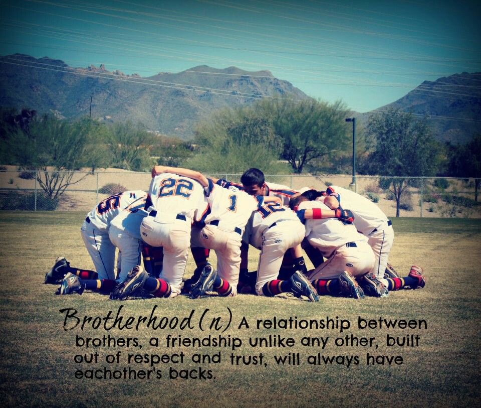 TiffanyEbling's tweet photo. You win as a team or you lose as a team. And together you form a bond as strong as family! That is what I love most about these boys! I know my boy is part of a team that always has his back!! #TUBASEBALL #GONIGHTHAWKS https://t.co/UB24rBlvjm