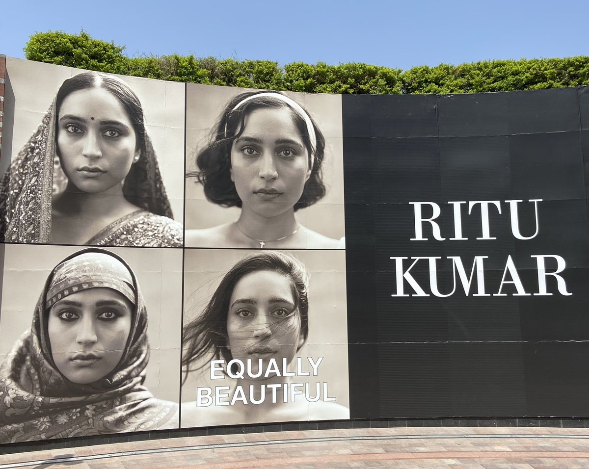 AlmeidaJugnu's tweet photo. And that’s  why I love #RituKumar! #equallybeautiful #cyberhub #gurgaon #India #Diversity https://t.co/7hbnZbNxum