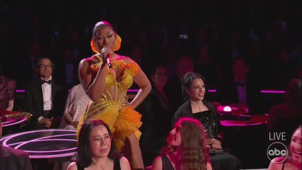 giselleb1234's tweet photo. No hate to Megan Thee Stallion but they could’ve just did the original for we don’t talk about Bruno #Oscars https://t.co/2bnoyp5WzB