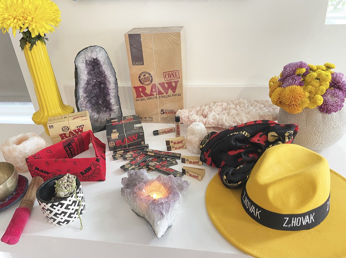 The timer is ticking,my gratitude shrine is vibrating on the highest frequency &amp; the RAW mint link is dancing 

<a href="/RAWLIFE247/">RAW Rolling Paper</a> x <a href="/ZHOVAK/">Z-HOVAK</a> tomorrow night 8pm 
 
The First ever RAW NFT &amp; Z HOVAK collab that will also give holders access to our Wild VIP event🔜 
zhovakrawdrop.com