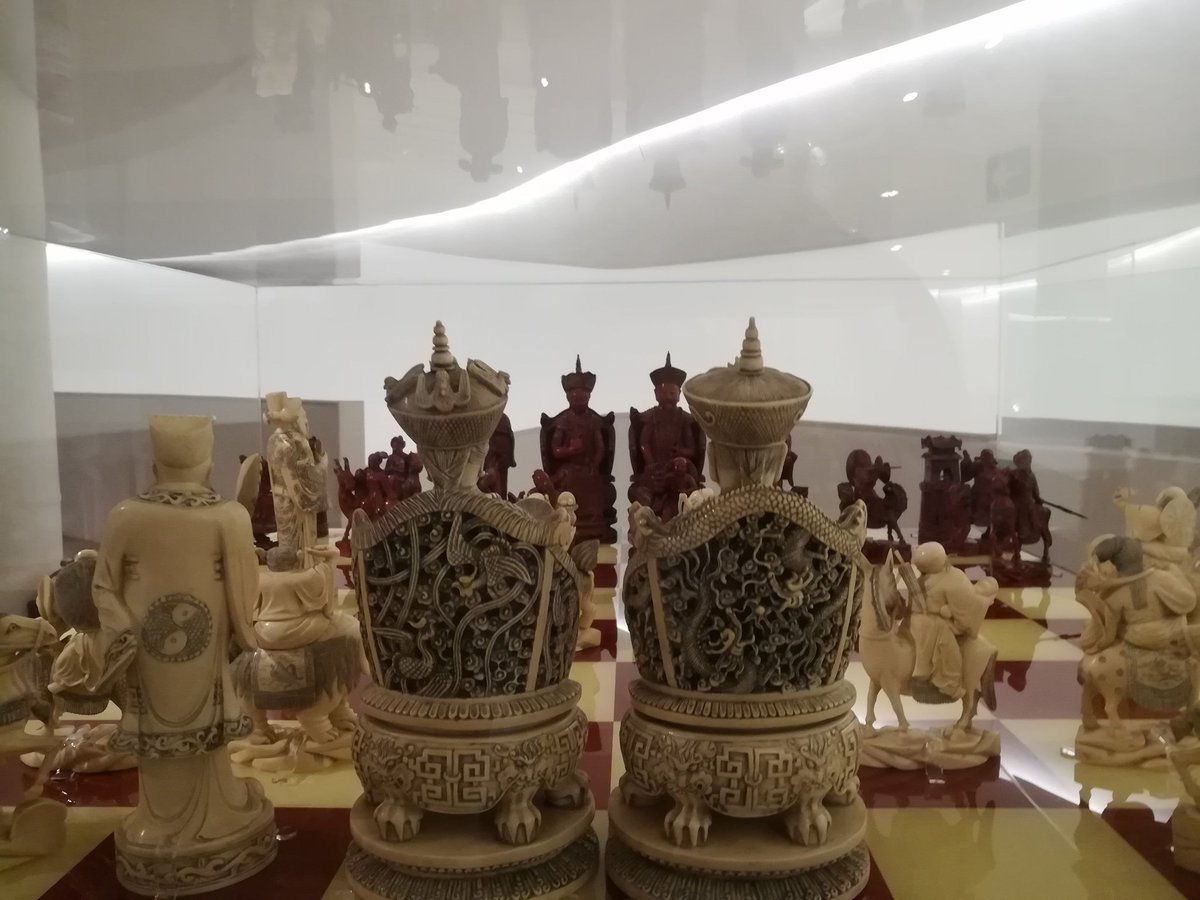 viajeras19's tweet photo. Esta foto, incluye microcuento
Perseverancia.
¿Me rindo? O ¿Me hago más fuerte?
-Rompí mi camisa.
—Sarime
#photography #Ajedrez #Rey #photo #museum #Soumaya #Viajeras19 https://t.co/EvPpubyQ3X
