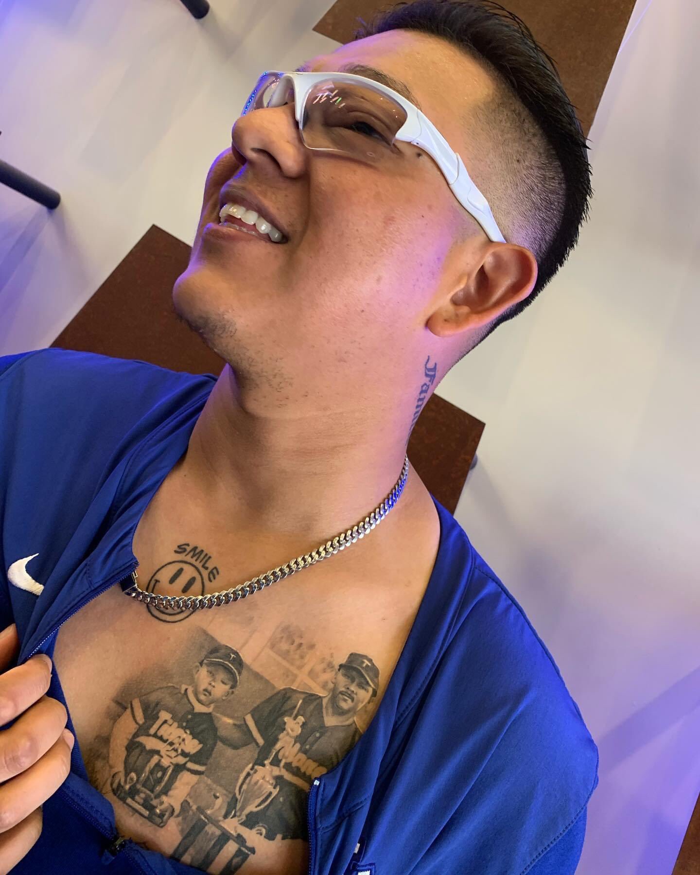 Bambino Sedano on X: El nuevo tatuaje de Julio Urías muestra donde su  brillante historia comenzó🔥⚾️  / X