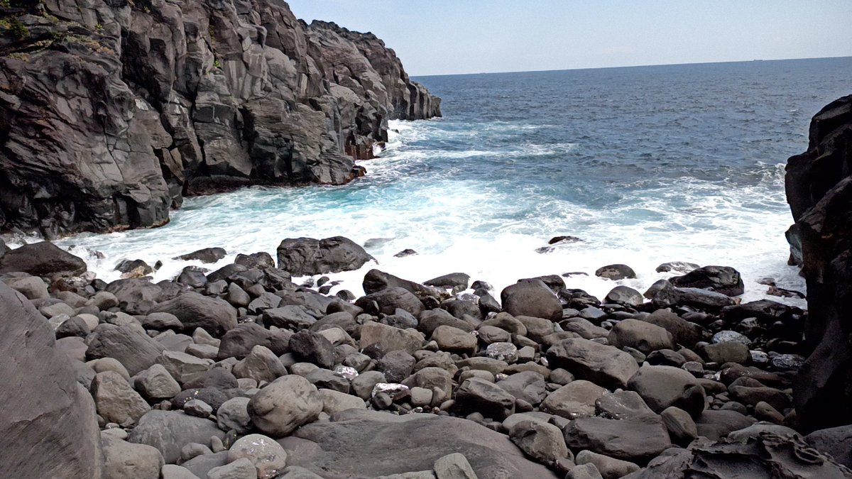 Dt50339407's tweet photo. 伊豆の海はひと味違う気がする( ˙o˙ ) https://t.co/qI9mmOj5Vk