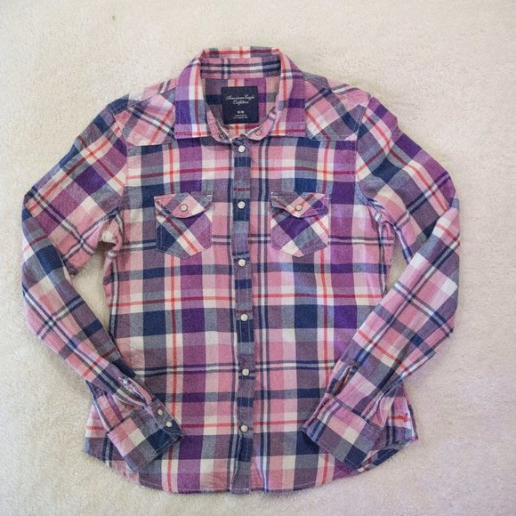 Wondertech561's tweet image. So good I had to share! Check out all the items I'm loving on @Poshmarkapp #poshmark #fashion #style #shopmycloset #icon #forever21 #americaneagleoutfitters: posh.mk/EPEvYnhNKob