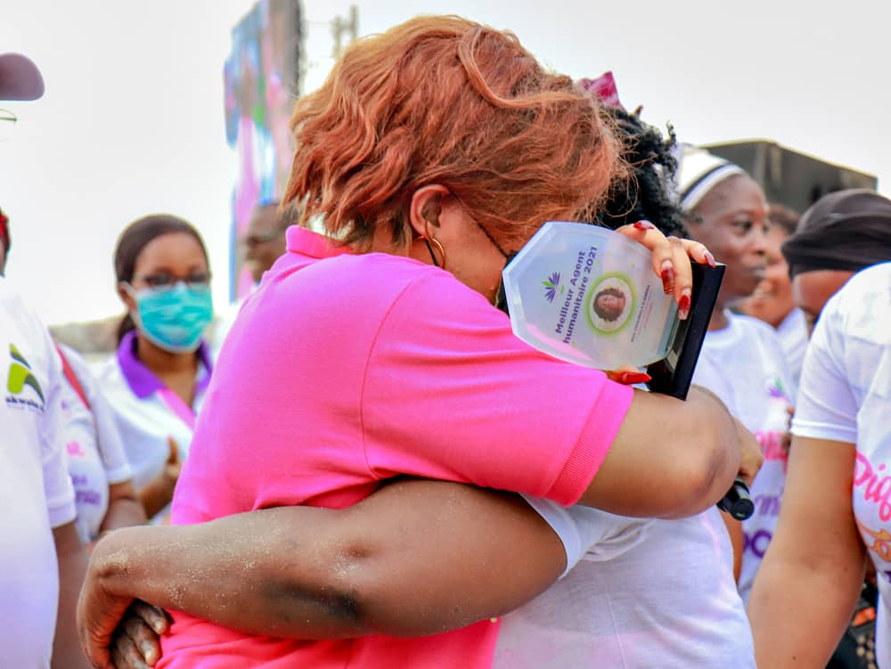 Fière d’être engagée auprès de nos mères, de nos sœurs, de nos filles. De vous. 
Une vision ancrée dans l’autonomisation des femmes et de la jeune fille, mais surtout dans la lutte contre les violences basées sur le genre #VBG


Agréable semaine à tout/es ! 


DL
#BloomSpirit