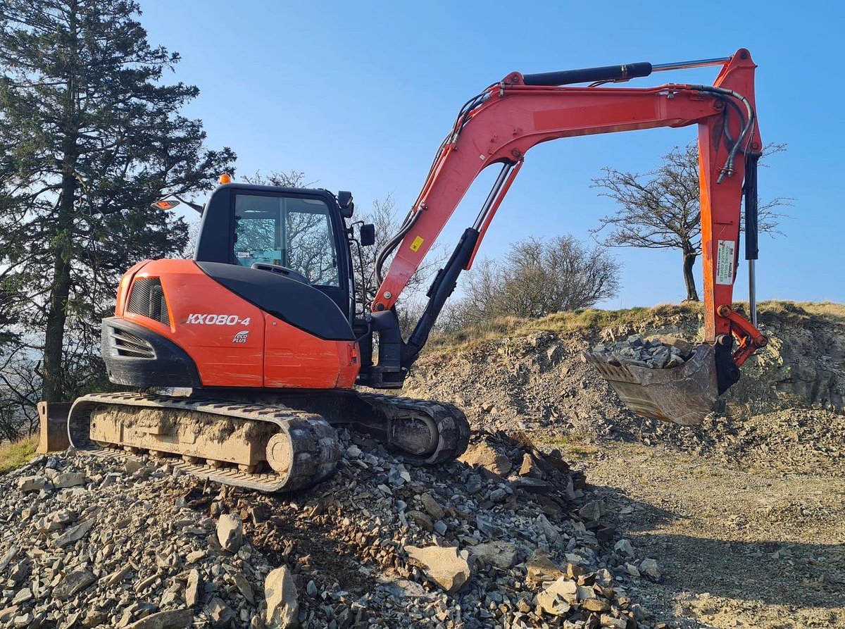 AlanBat67549552's tweet photo. A recently funded used @KubotaUK KX080-4 fitted with a TMK300 tree shear to a returning customer. Many thanks for your business. Please get in touch if you are looking to fund any new/used machinery 📞07799 159464👍 #Construction #agriculture #treeshear #fencing https://t.co/KJGQ8s27MJ