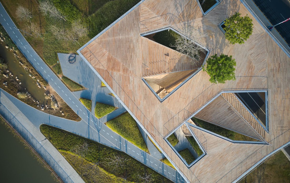 ArchDaily's tweet photo. The Wing of Swallow / TJAD Original Design Studio #China 
#Architecture #PublicArchitecture https://t.co/mAxuNXygaR