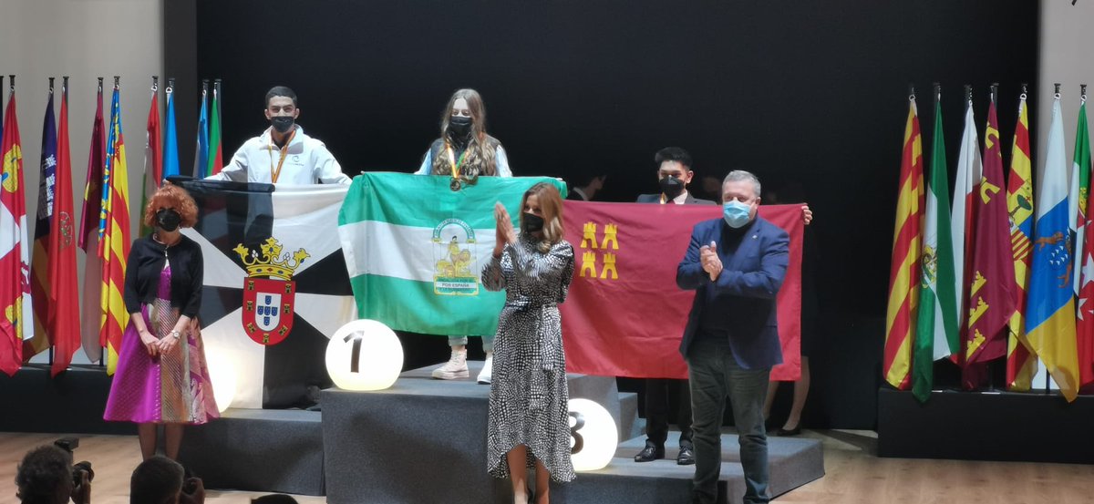 Educarm's tweet image. 🏆 Enhorabuena a nuestro equipazo de #SpainSkills 🥳 

🥉Moda.
🥉Electrónica.
🥉Panadería y Repostería.
🥉Diseño Asistido por Ordenador.

👏👏👏 ¡Sois un orgullo! 👏👏👏