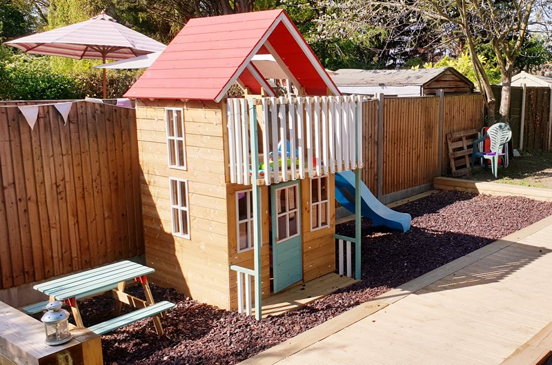 ecochippings's tweet photo. 😃 Another Very happy Eco Chippings customer!! Loving your project using our Autumn Plum Eco-Play rubber chippings. Thanks for sharing the photo and have a brilliant Bank Holiday Weekend 👍 https://t.co/LPoclaaw3o #rubberchippings #toddler #play #gardendesign #bankholidaymonday https://t.co/y3DHKoRtd9