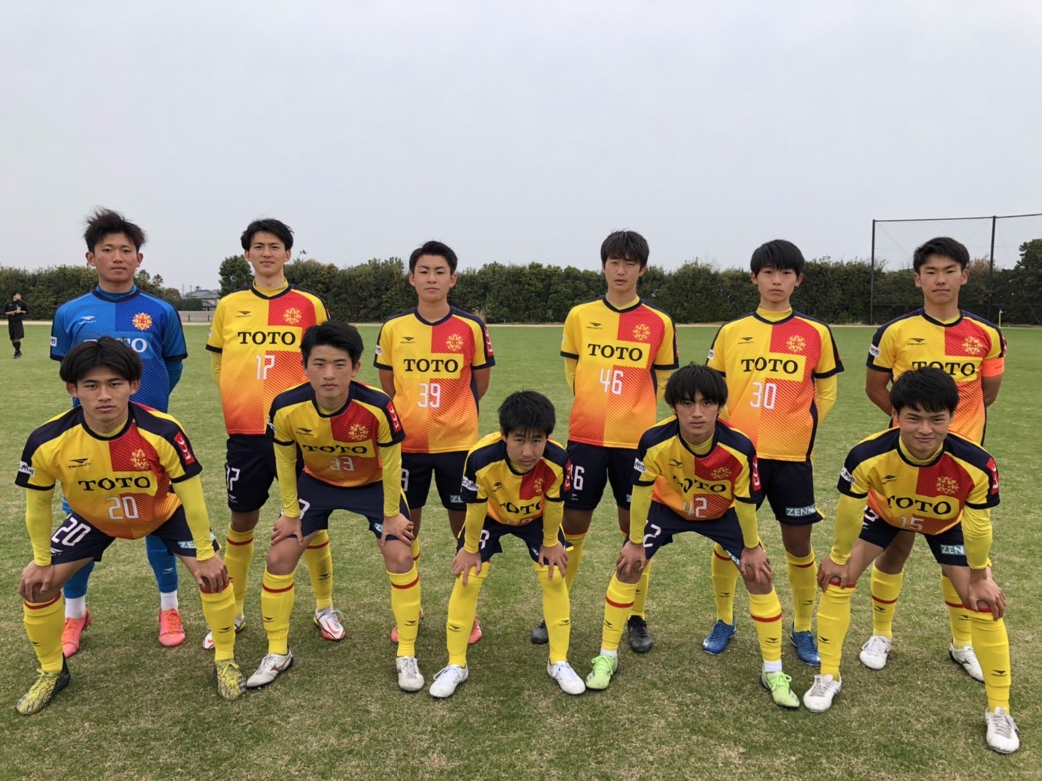 ギラヴァンツ北九州u 18 3 28 月 第5回島原u 17サッカーフェスティバル Vs おかやま山陽学園高校 会場 島原市営平成町天然芝グラウンド 試合時間 30分 2 試合結果 5 4 0 1 1 1 Win 得点者 井上 坪郷2 小林 久保 おかやま山陽学園高校の皆様 今大会を