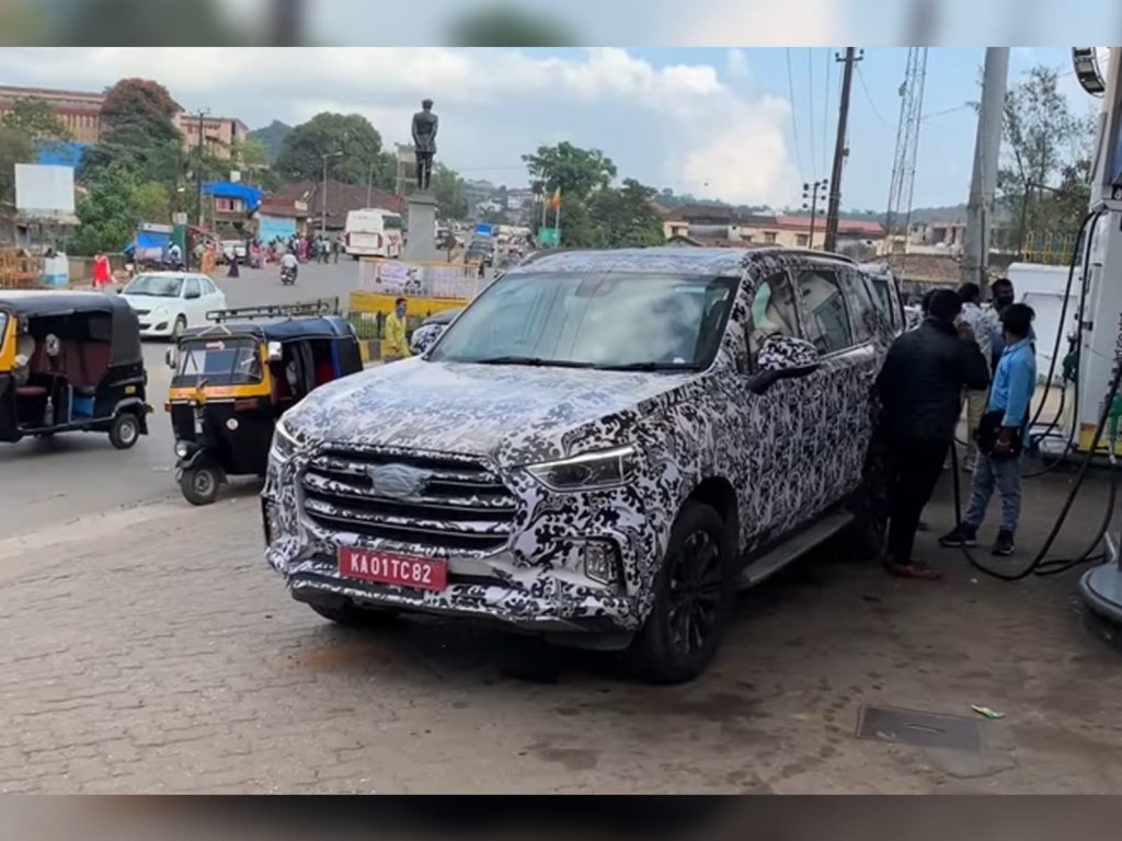 Mgglosterind's tweet photo. Mg Gloster facelift coming soon... wait for facelift because again mg gloster seen in camoflauge. @Mgglosterind @mgmotor_club @MGMotorIn @MGMotorIn 
#mgglosterindia #mgmotorsindia https://t.co/zoCJf9gpiR