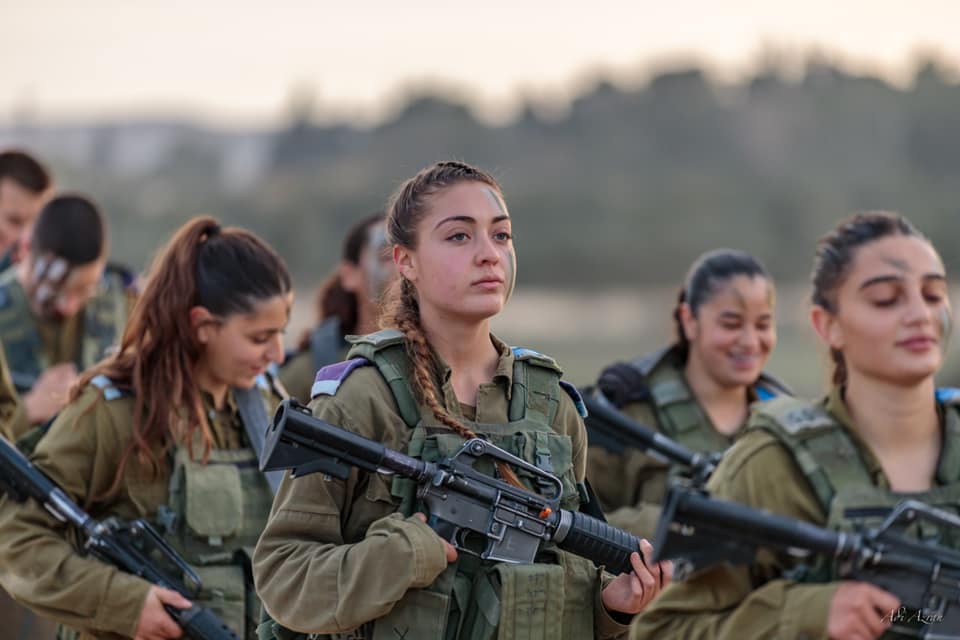 HananyaNaftali's tweet photo. God protect our sons and daughters who defend the nation of Israel. 🙏 https://t.co/7b5NaA0xtC