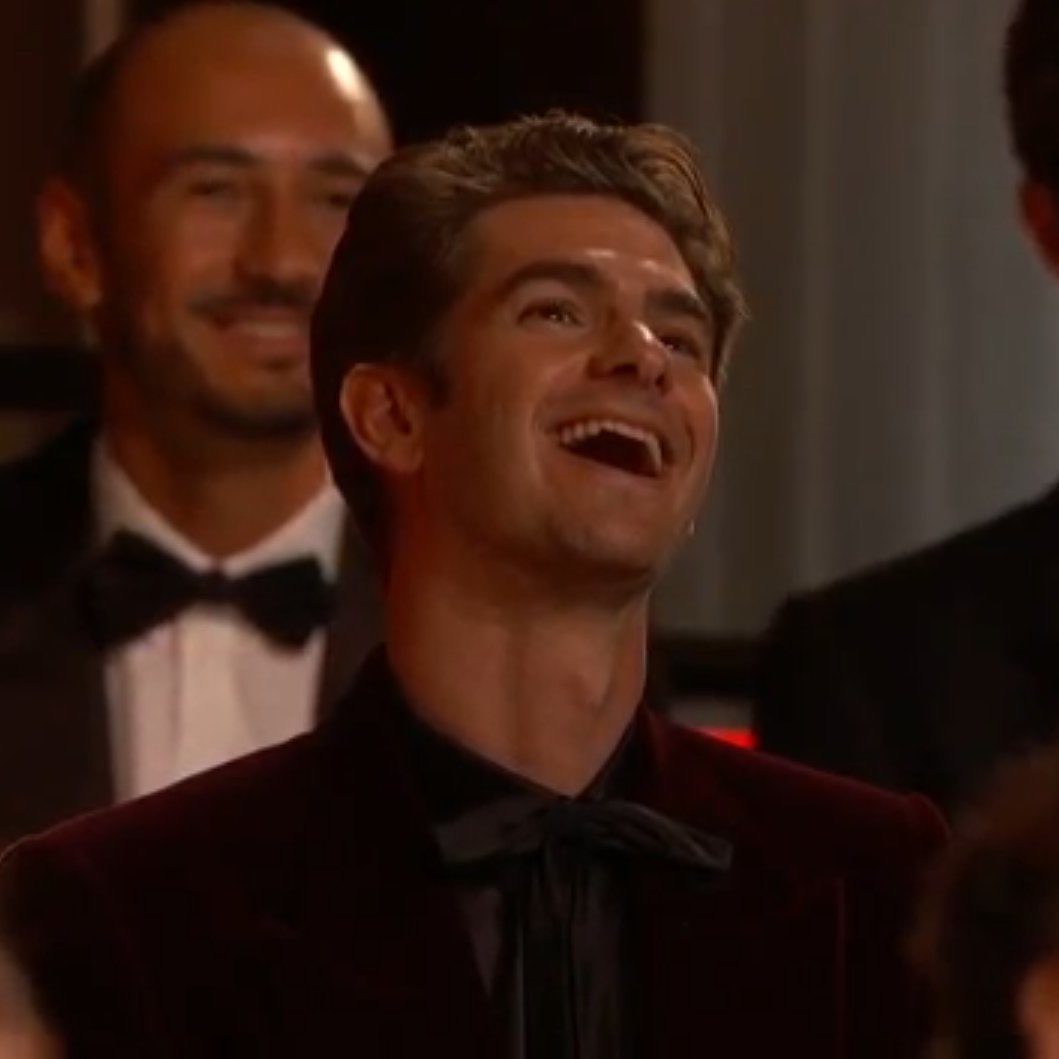 RT @oscarsarchive: andrew garfield didn't win the oscar but he win our hearts </3 #oscars https://t.co/pN6XkxoMIu