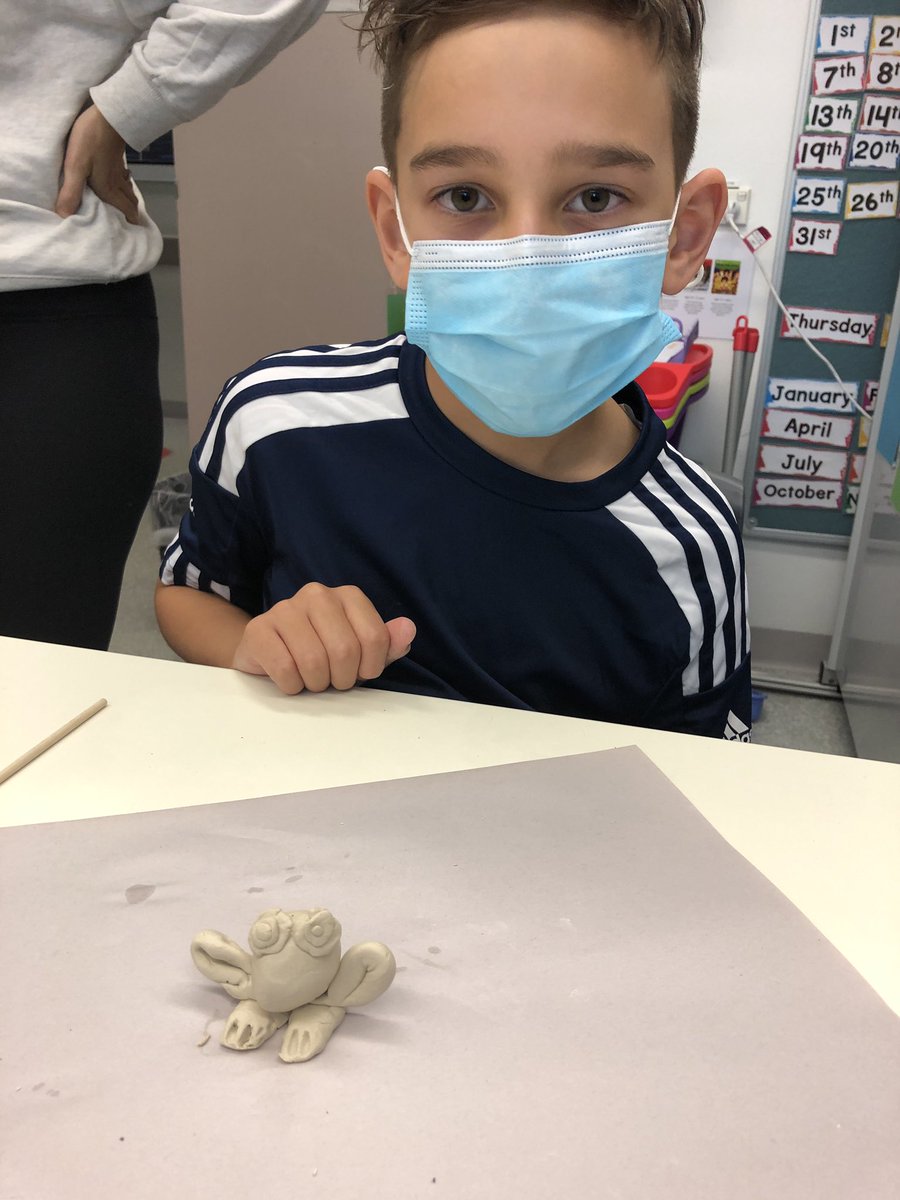 JulieOverton01's tweet photo. Learning about frogs @LHospitalSchool today. Students then did scratch art, made clay models and one even did animation using a green screen. The green tree frog from @GeorgesRiverEEC was witness to it all. 🐸 https://t.co/FlD786Xm2B