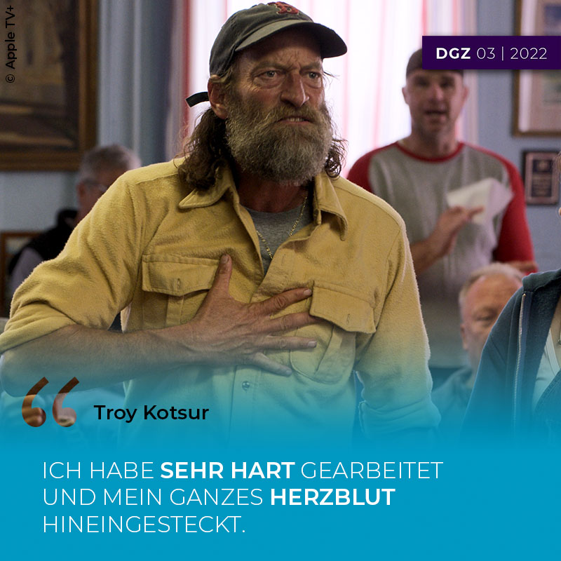glzeitung's tweet photo. Und die harte Arbeit hat sich ausgezahlt: Der taube Schauspieler gewann letzte Nacht den #Oscar als Bester Nebendarsteller – 35 Jahre nach @MarleeMatlin. Für das Porträt in der Märzausgabe interviewte die DGZ @TroyKotsur. https://t.co/XgEuhYLVAE https://t.co/bZIrbpxOam