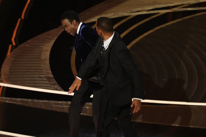nasim_ahmad1's tweet photo. we all know who inspired will smith today. #Oscars https://t.co/rNBcN4vmMC