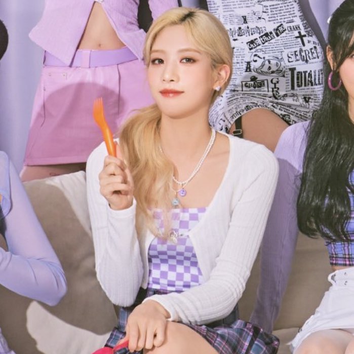 lippieloops's tweet photo. pretty in purple https://t.co/twO2opNZVd