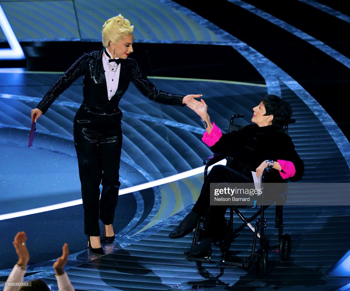 Lady Gaga and Liza Minnelli. 
That’s all. That’s the tweet. #Oscars