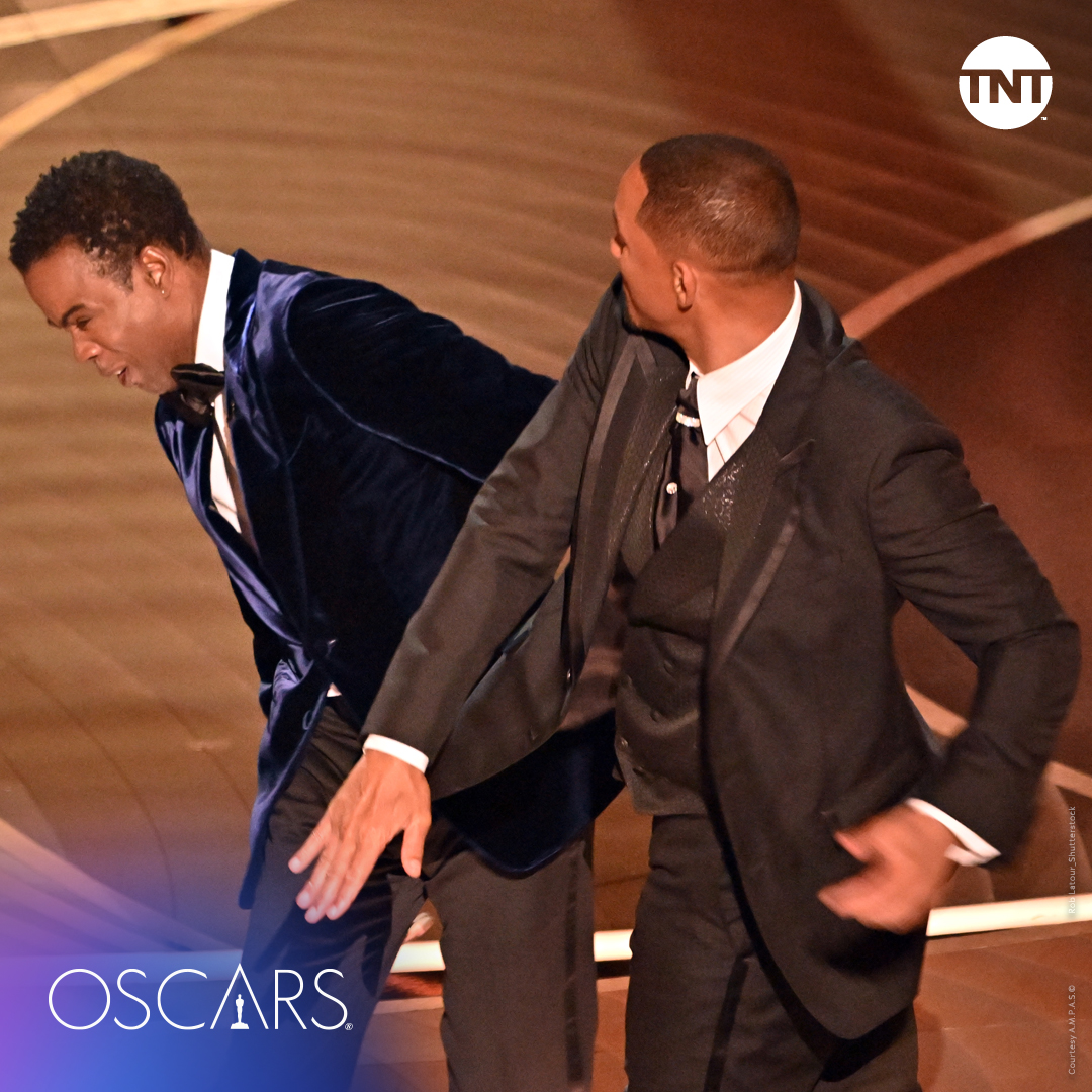 TNTLA's tweet photo. Nosotros miramos los  #Oscars por la trama. 

La trama: https://t.co/k6Rpbsz1xC