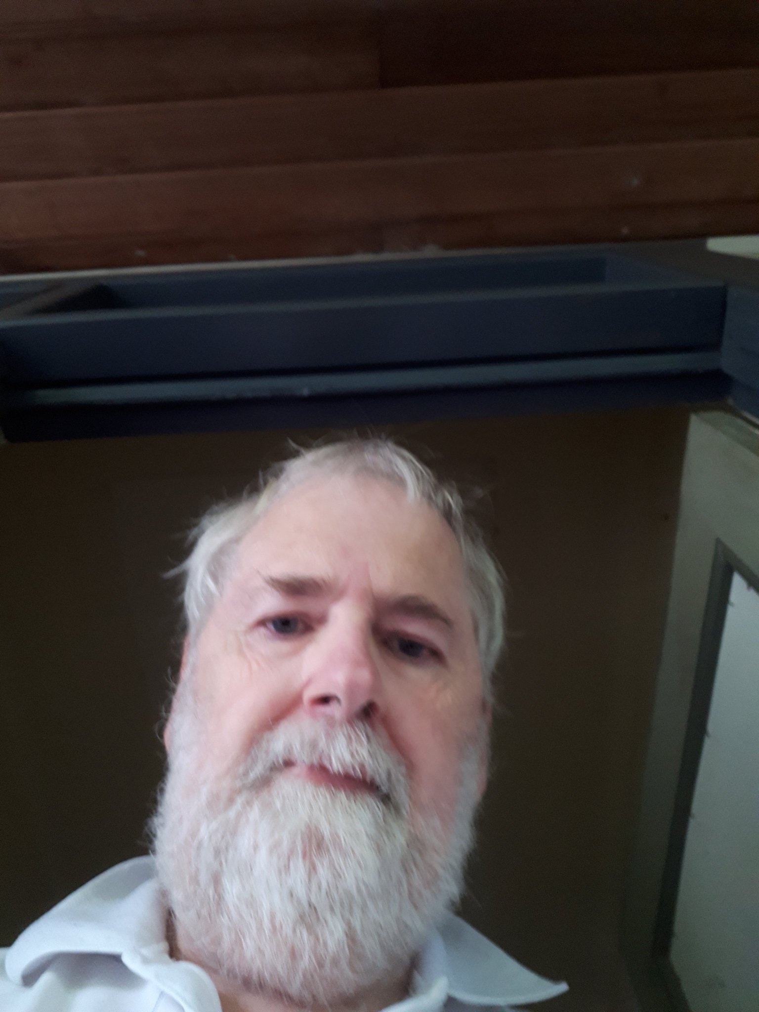 Paul Smallwood on Twitter "Me trying to work out how to use my phone