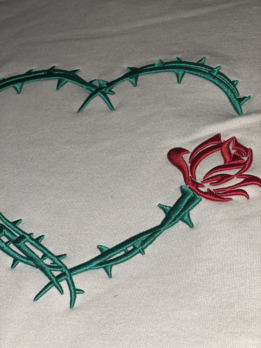 RedRoseClothing's tweet photo. Sneak Peek of @RedRoseClothing’s Upcoming Release of The ‘Love is Pain’ Hoodies w/ 3D Embroidery. Photo Is RAW
⏰ Available In 15hrs 🌹
https://t.co/ERx3UYeZIO
#RedRoseClothing #3DEmbroidery #FearlessCollection https://t.co/Ftd3jkSe0p