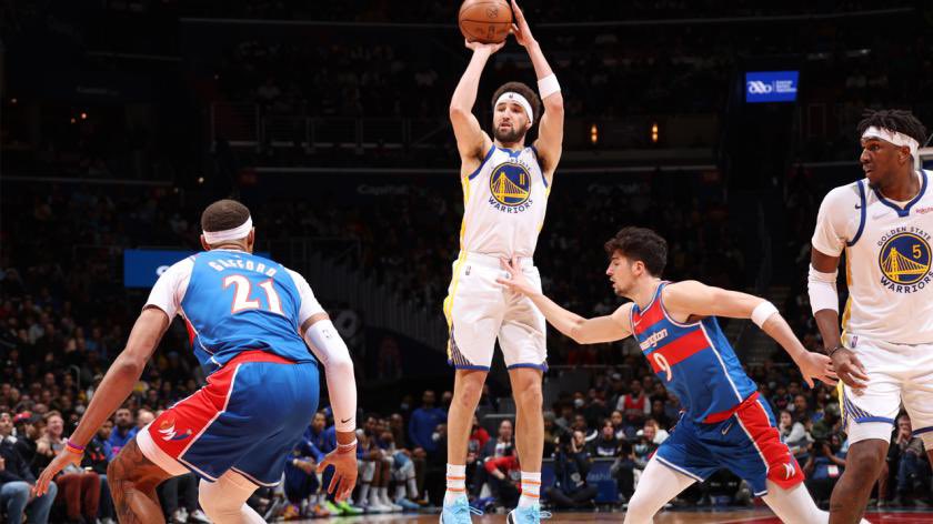 lightyrspod's tweet photo. 🚨New #LightYearsPod🚨

-@samesfandiari &amp; @Viggyfresh discuss loss vs Wizards and Warriors’ recent slump
-Concerns about Draymond
-Calls on @SpotifyGrnroom 

DL, rate, subscribe 

https://t.co/6XHU44Um6J https://t.co/xxBCnyWJx0