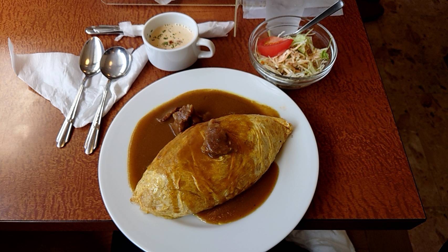 تويتر マルハンぶらくり丁店 على تويتر うますぎ な洋食店 フライヤ様 いくつになっても テンション上がる食べ物 オムライス 水曜日も休まず営業 オムライス T Co Ngjomr4kbu