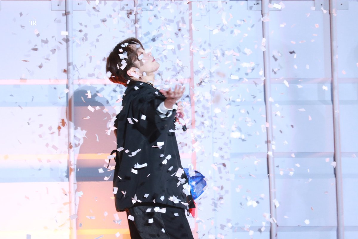 Wonboo and confettis...an enthereal view

Ctto