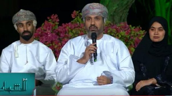 0alshabab0's tweet photo. برنامج يستضيف وزراء  ومسؤولين من أهم صناع القرار في رؤية عمان 2040 يجلسون بجانب الشباب في حوار مفتوح وصريح لمناقشة الحاضر والمستقبل بكل شفافية. 

أعتقد لو هذه الصور في دولة أخرى سترى الكثيرين منا يتغنوا بها ويتداولوها في الوتساب فقط لأننا تعودنا على جلد الذات

 #مع_الشباب https://t.co/2HkWBRRM6u