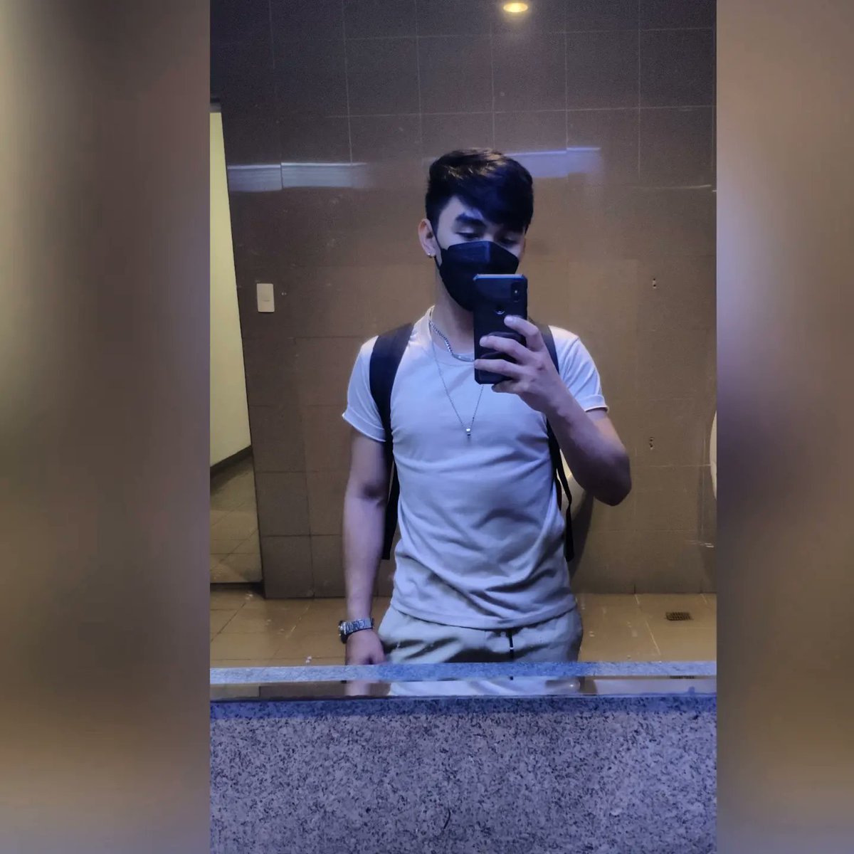 iamprincejace04's tweet photo. Different timelines but same spot 😎
Choose your player 😅😅 djoke lng...hehe
#lateuploads https://t.co/0sLaC971at