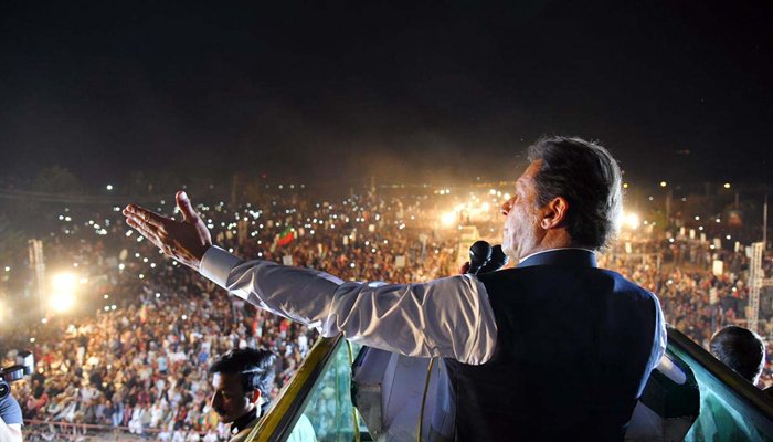Nawaiwaqt_'s tweet photo. سیاسی پاور شو 
https://t.co/8ByhJf5xwB
 عمران خان کرپشن کے خاتمہ اور لوٹا ہوا مال ریکور کرنے کا نعرہ لے کر آئے تھے کرپشن تو وہ ختم نہ کر سکے لیکن لوگوں کے ذہن بدلنے میں وہ ضرور کامیاب ہو گئے
#PMImranKhan #PTI #PowerShow #NayaPakistan #Courrption @ImranKhanPTI @GovtofPakistan https://t.co/2lysCc4IcS