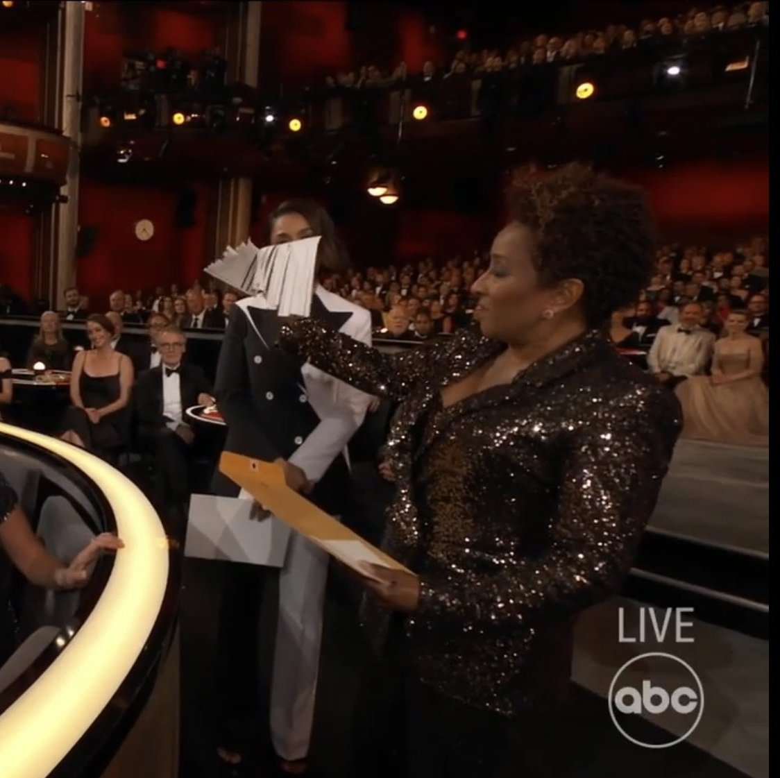 During the #Oscars @iamwandasykes pulls out a pre-shredded Texas Voting Registration Form. 

Texas voting suppression laws are a joke. Thank you #WandaSykes for shining a light on this. #AcademyAwards2022 

#TurnTexasBlue
#ActOut
#LivingBlue2022
#wtpBlue