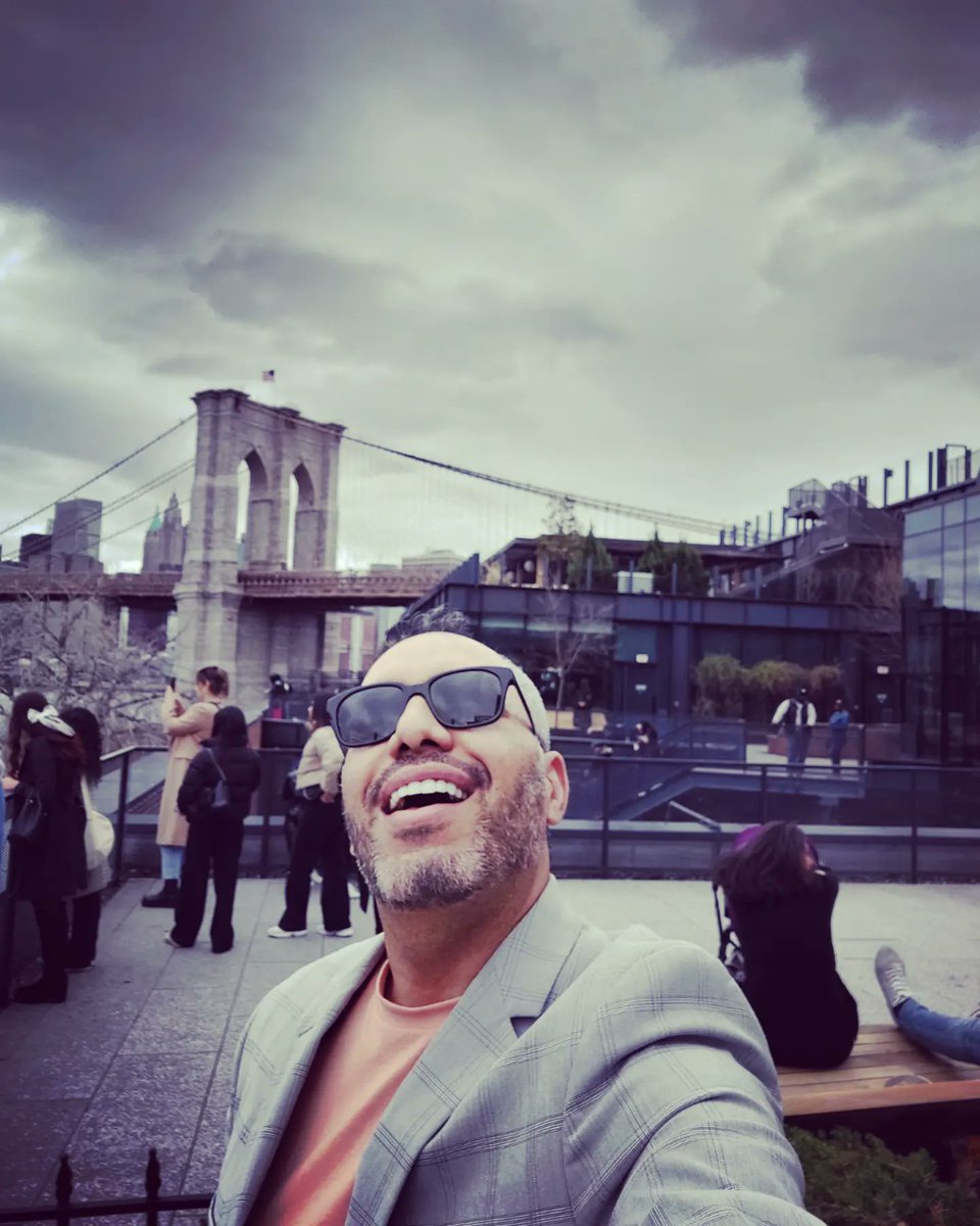 alexalarcon77's tweet photo. AsΓ estabamos algunos dΓas atrΓ‘s amo amo amo #newyork #travelguy #smileyguy https://t.co/gu8SObpyFL